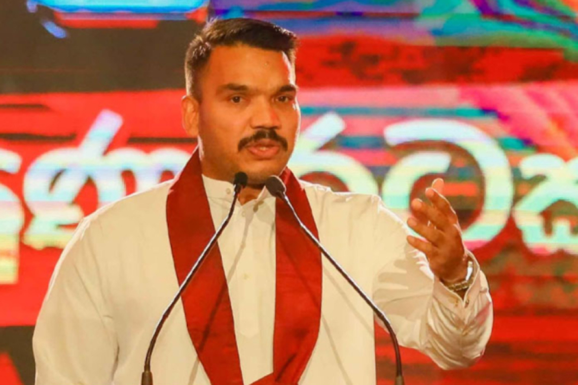 නාමල්ගේ ඔක්ස්ෆර්ඩ් හා කේම්බ්‍රිජ් ගමනට ඩයස්පෝරාව හරස් වෙයිද ?